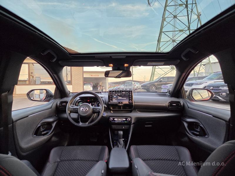 Toyota Yaris 1.5 VVT-I Hybrid