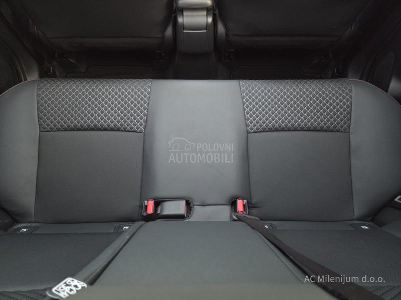 Toyota Yaris 1.5 VVT-I Hybrid