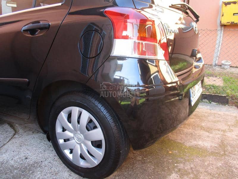 Toyota Yaris / R e t k o s t