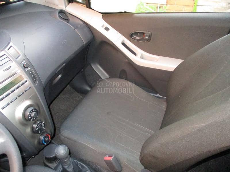 Toyota Yaris / R e t k o s t