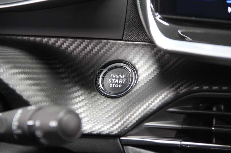 Peugeot 2008 RATA OD151/ALLURE