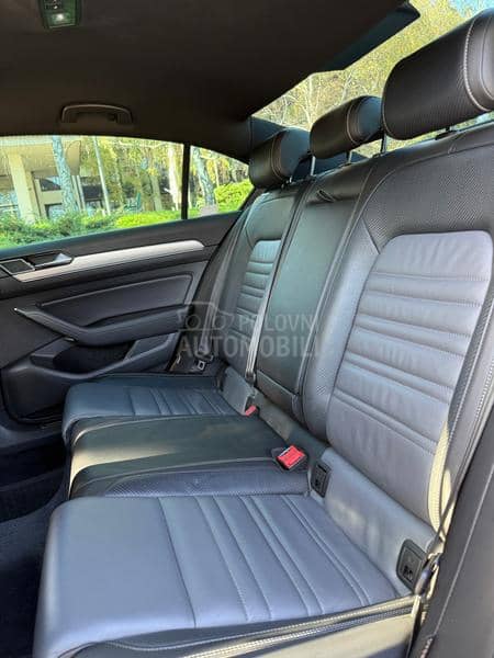 Volkswagen Passat B8 R Line / Matrix