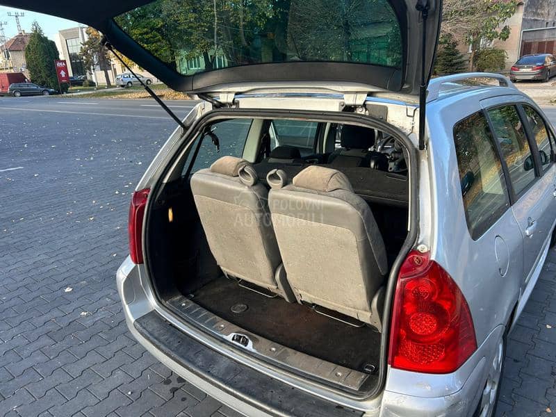 Peugeot 307 sw 7 sedista