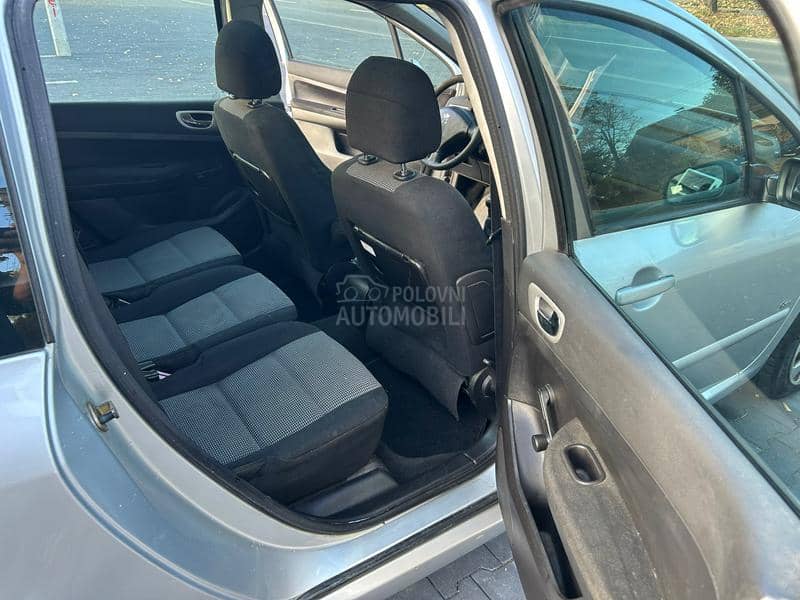 Peugeot 307 sw 7 sedista
