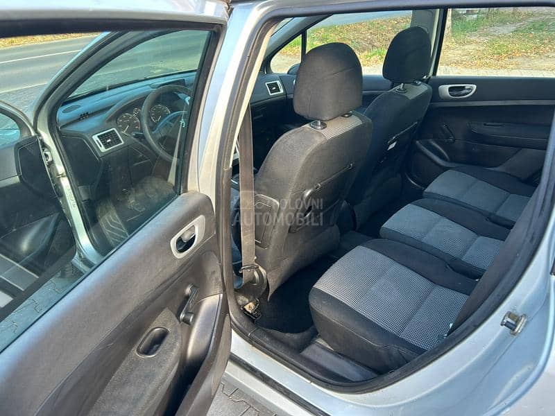 Peugeot 307 sw 7 sedista
