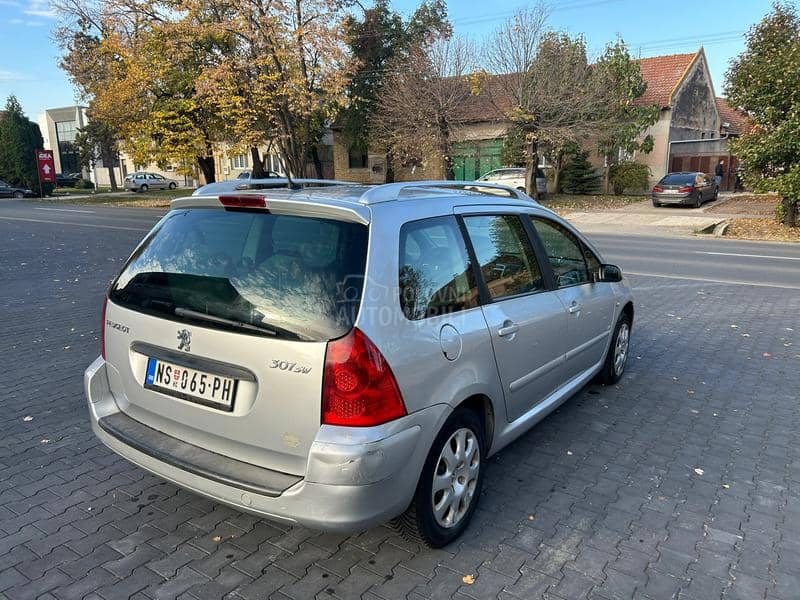 Peugeot 307 sw 7 sedista