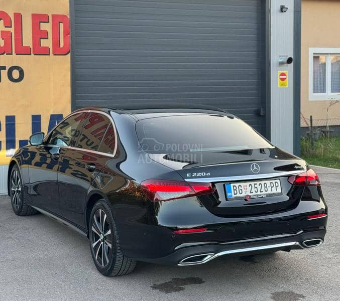 Mercedes Benz E 220 3xAMG/MultiBeam/Ambi