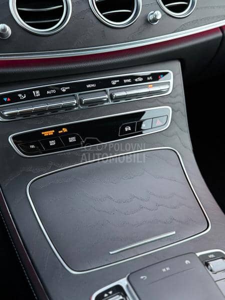 Mercedes Benz E 220 3xAMG/MultiBeam/Ambi