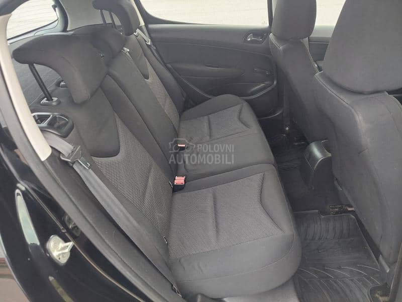 Peugeot 308 1.6eHDI 68 k.w.