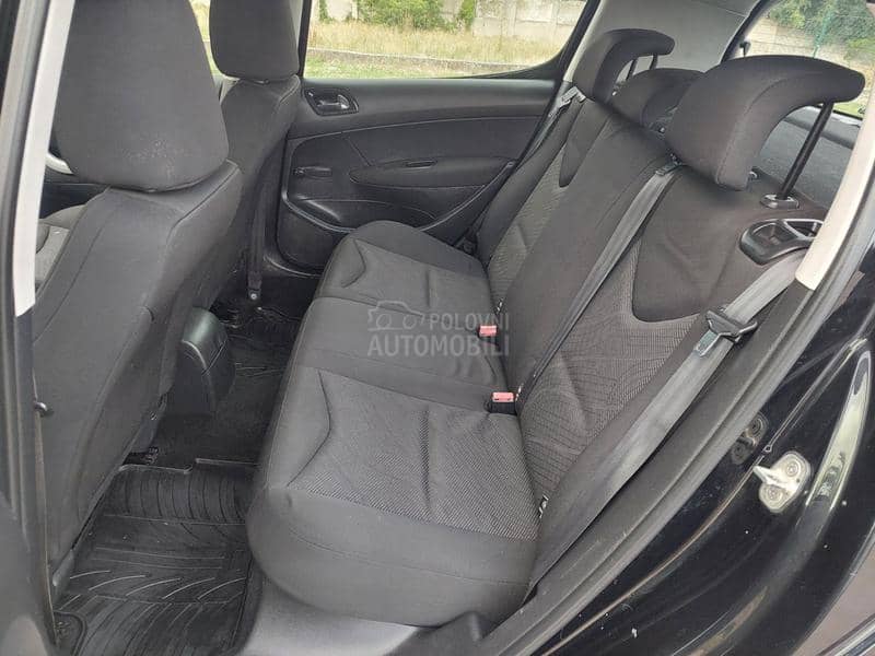 Peugeot 308 1.6eHDI 68 k.w.