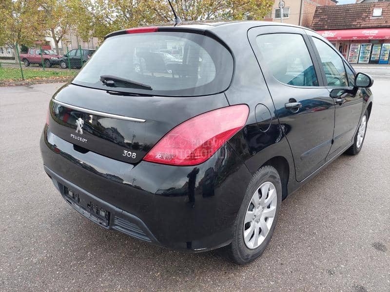 Peugeot 308 1.6eHDI 68 k.w.