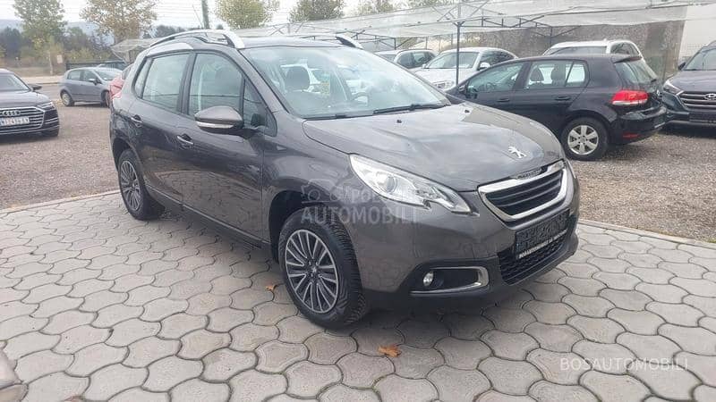Peugeot 2008 1.2 i