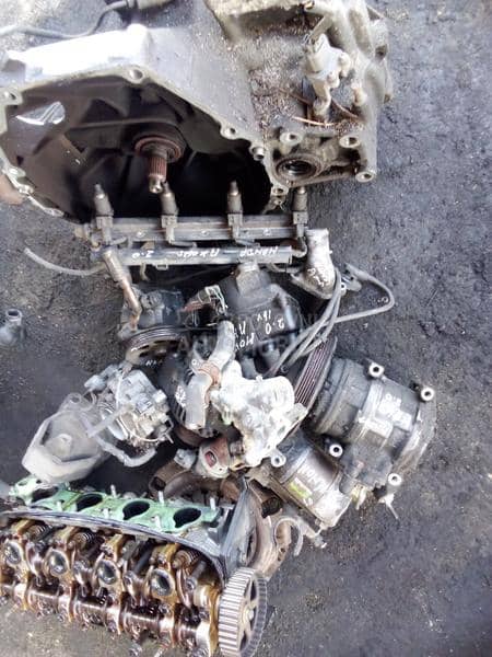 Delovi motora  2,0. 16v