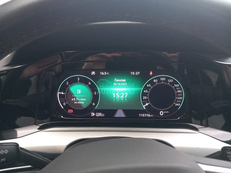 Volkswagen Golf 8 2.0 life