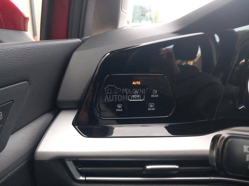 Volkswagen Golf 8 2.0 life