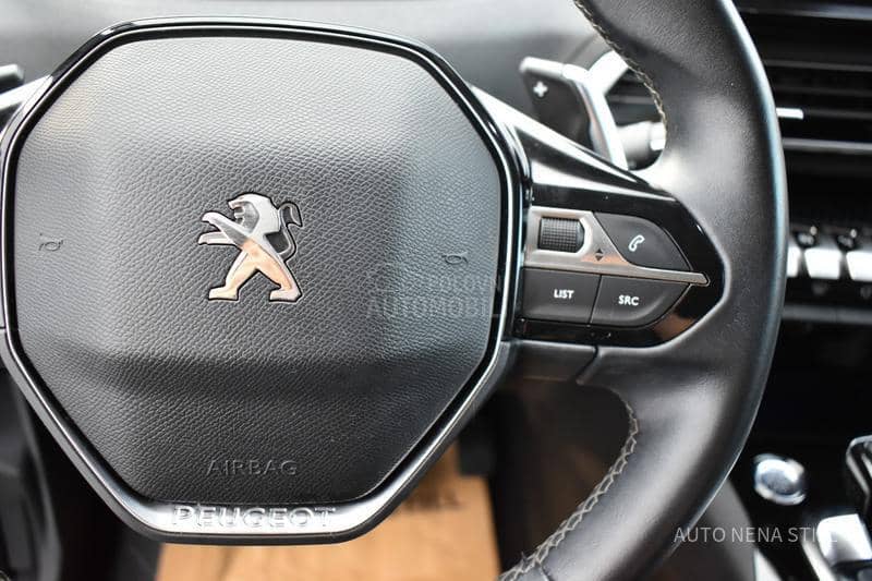 Peugeot 3008 Allure 1.2 AT