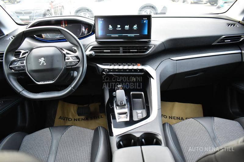 Peugeot 3008 Allure 1.2 AT