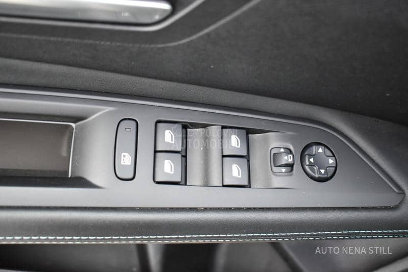 Peugeot 3008 Allure 1.2 AT