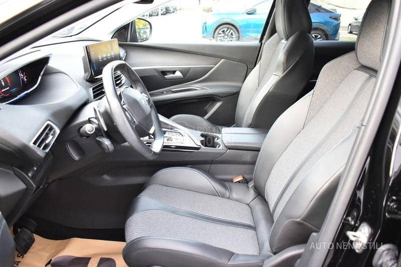 Peugeot 3008 Allure 1.2 AT