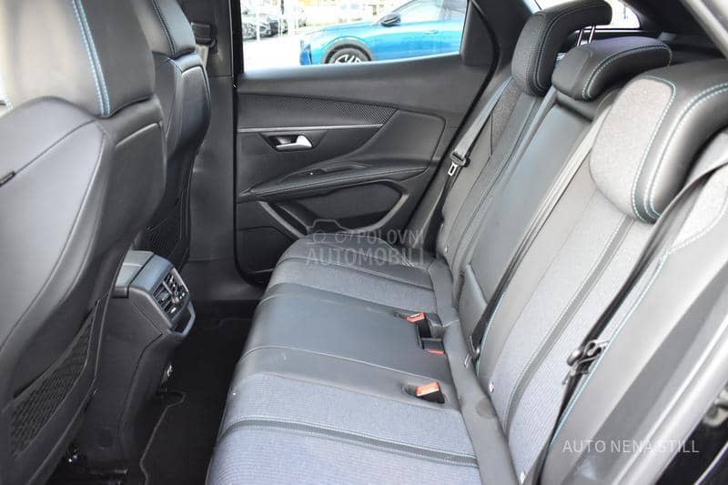 Peugeot 3008 Allure 1.2 AT