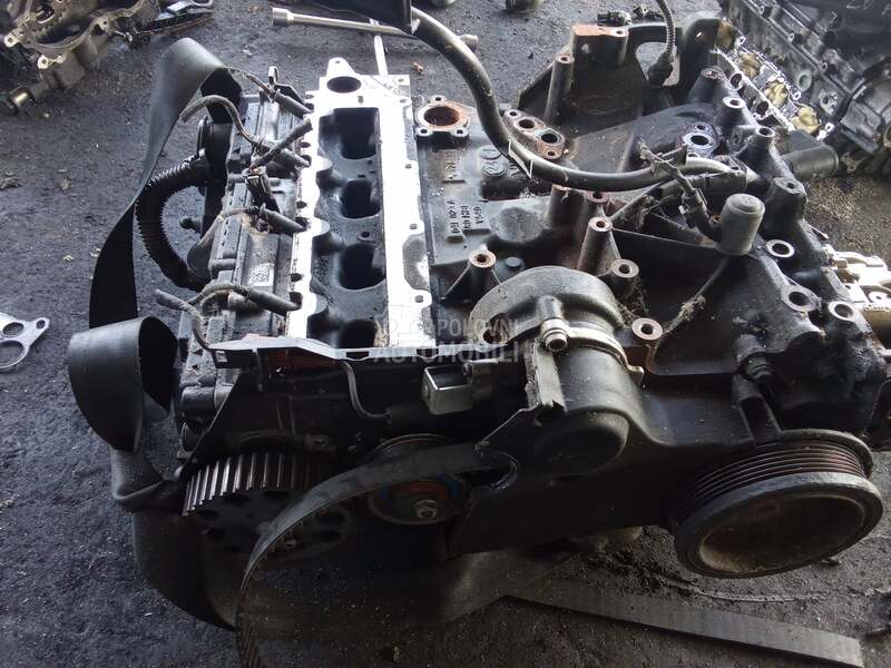 Delovi motora 2,4 tds