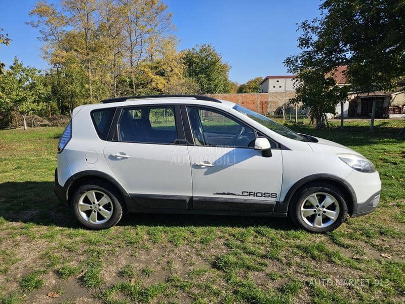 Renault Scenic 1.5 dci X-MODE CROSS