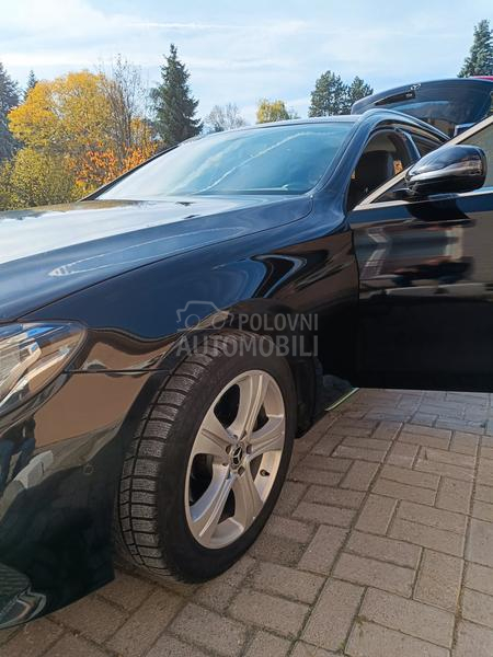 Mercedes Benz E 220 w213