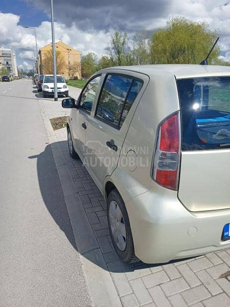 Daihatsu Sirion 1.0