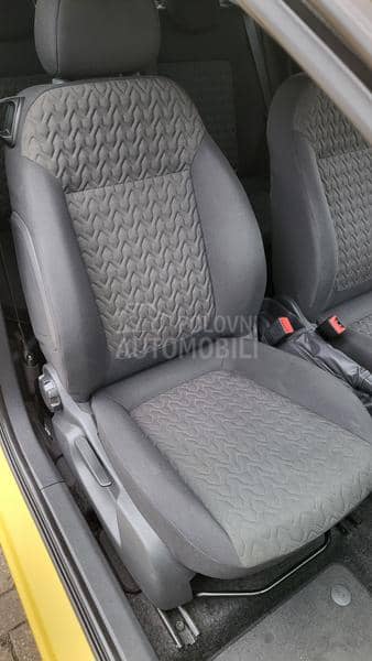 Opel Corsa D 1.3i ACTIVE
