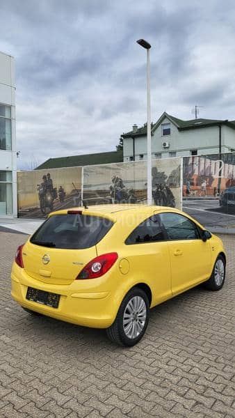 Opel Corsa D 1.3i ACTIVE