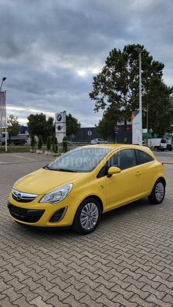 Opel Corsa D 1.3i ACTIVE