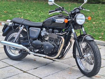Triumph Bonneville T100  Black