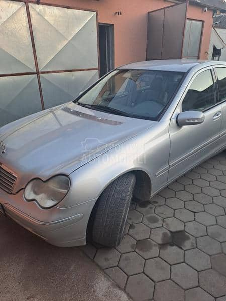 Mercedes Benz C 220 