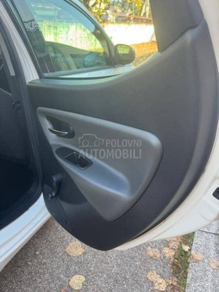 Lancia Ypsilon 0.9 cng