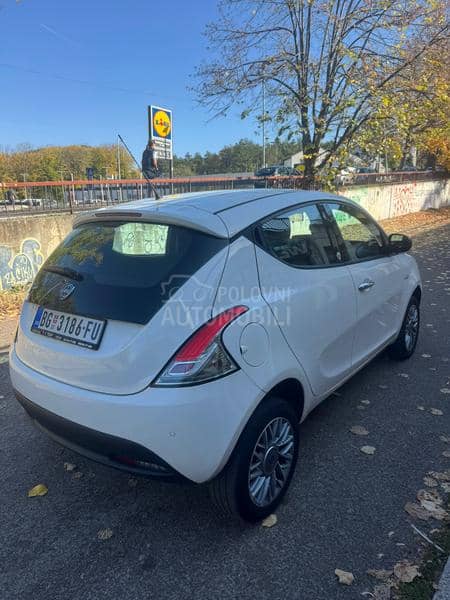 Lancia Ypsilon 0.9 cng