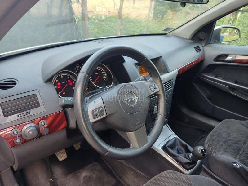 Opel Astra H 1.9cdti