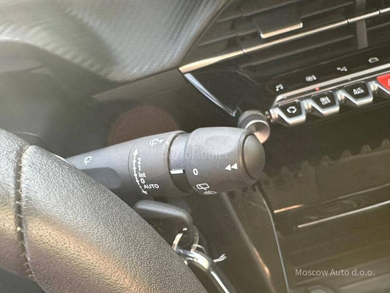 Peugeot 208 Allure pack 1.2