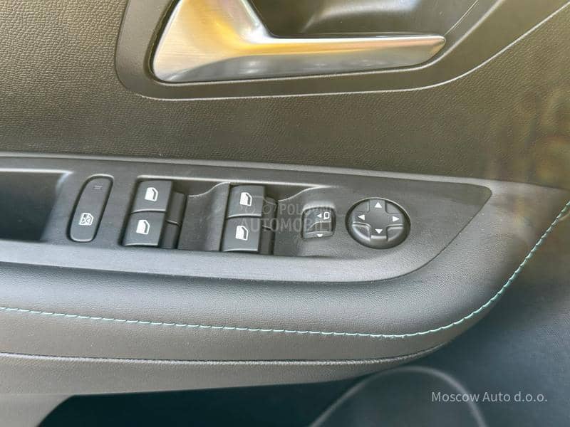 Peugeot 208 Allure pack 1.2