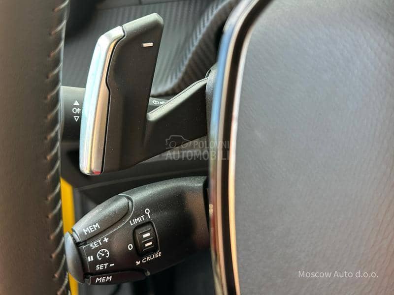 Peugeot 208 Allure pack 1.2