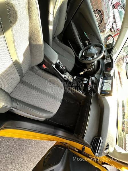 Peugeot 208 Allure pack 1.2