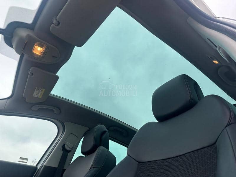 Peugeot 3008 2.0HDI HYBRID4 N O V