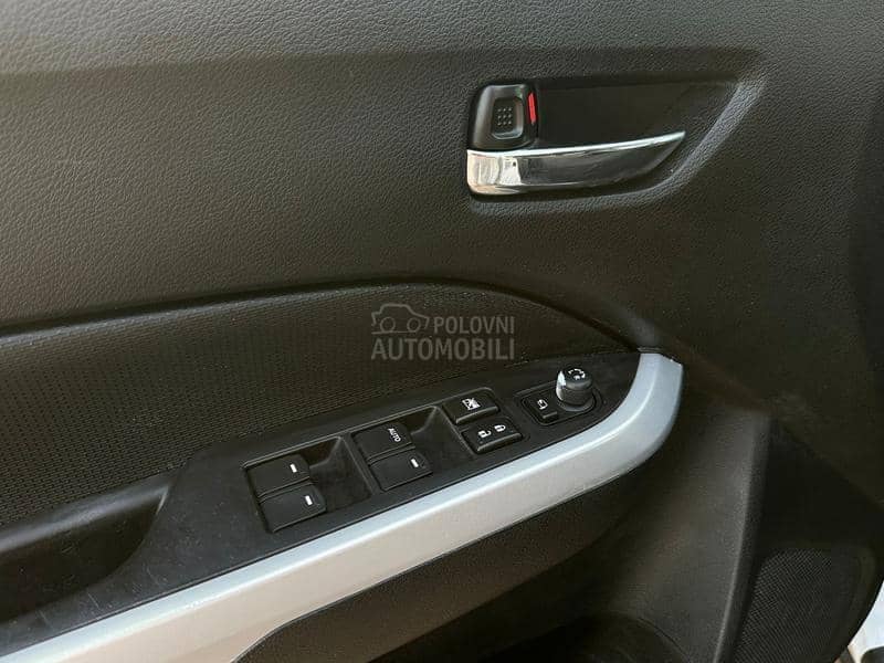 Suzuki Vitara 1.6 VVT PREMIUM