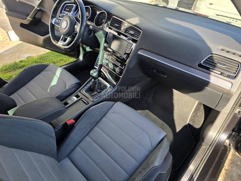 Volkswagen Golf 7 r line