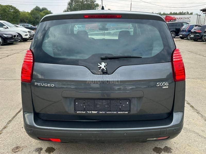 Peugeot 5008 1.6e-HDI A/T ACTIVE