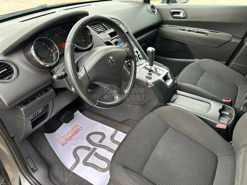 Peugeot 5008 1.6e-HDI A/T ACTIVE