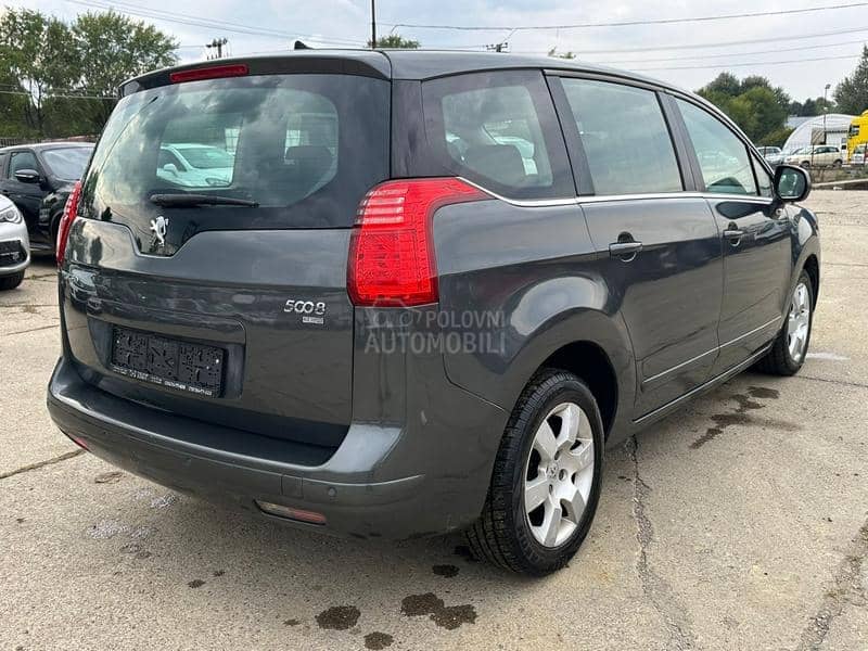 Peugeot 5008 1.6e-HDI A/T ACTIVE