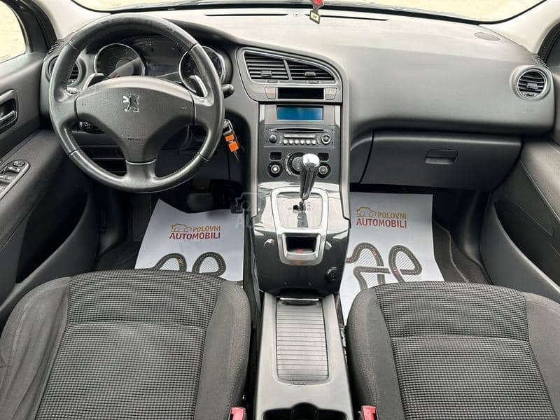 Peugeot 5008 1.6e-HDI A/T ACTIVE