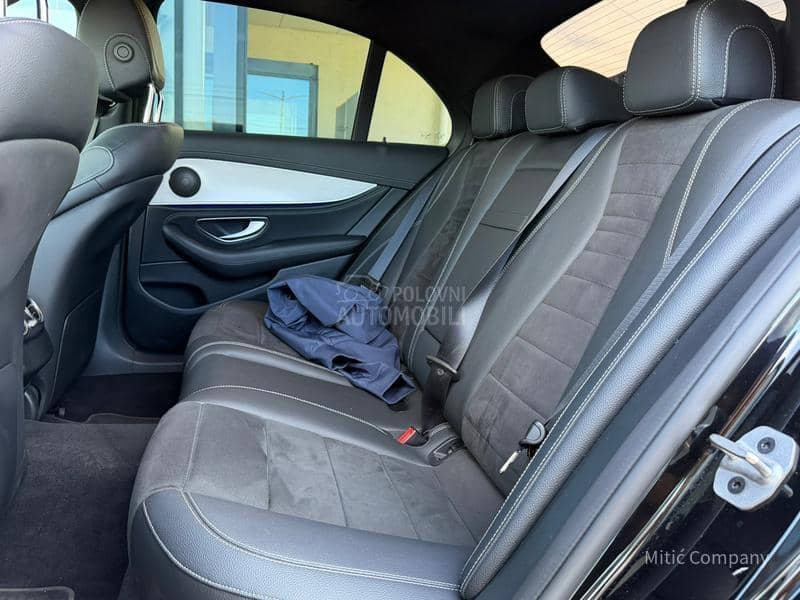 Mercedes Benz E 220 4 Matic 3 x AMG