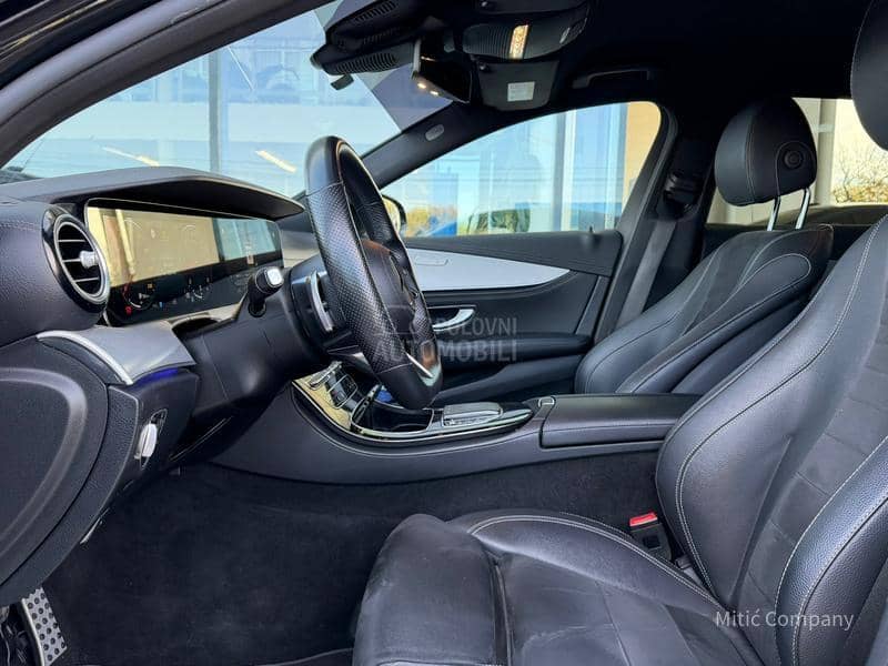 Mercedes Benz E 220 4 Matic 3 x AMG