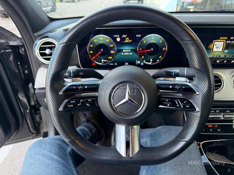 Mercedes Benz E 220 4 Matic 3 x AMG